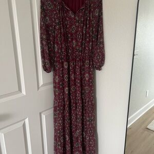 Burgundy Patterned 3/4 Sleeve Maxi Dress